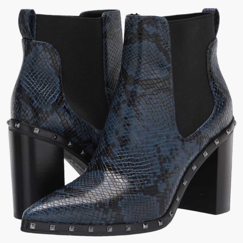 Charles by Charles David Women's Dodger Platform size 8.5 black/blue heeled boot